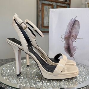 Jessica Simpson Adonia Cream Patent Platform Ankle-Strap Heels NEW 11